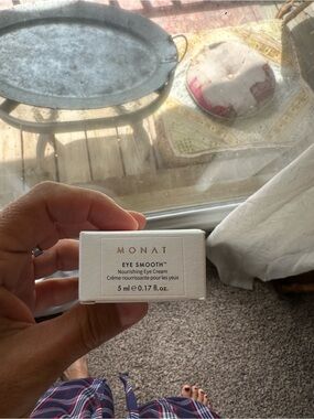 MONAT Eye Smooth Under Eye Hydration Eye Cream Travel Size 0.17 fl oz NIB New
